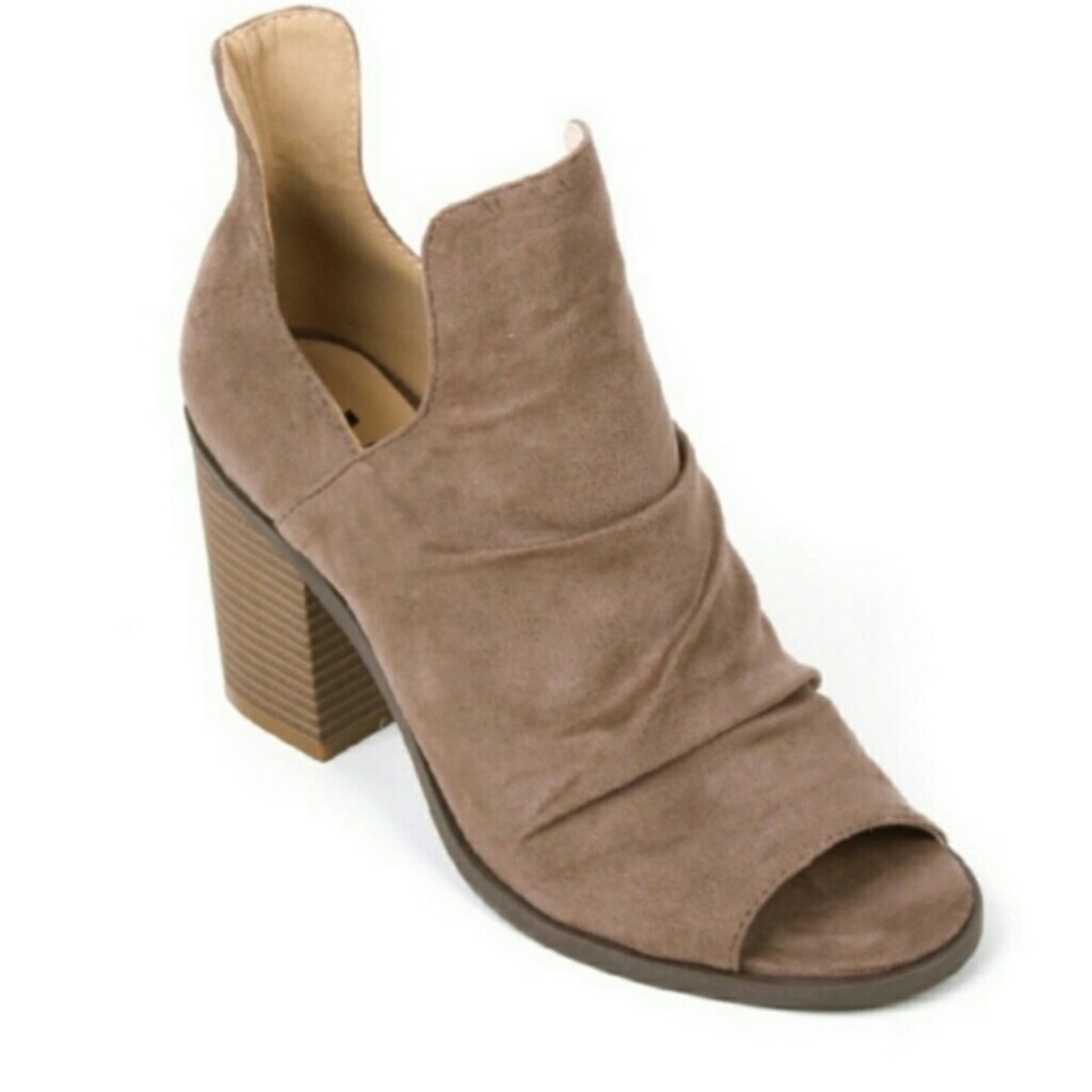 Peep toe cut out booties